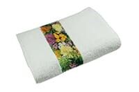 Sophie Muval towel with border